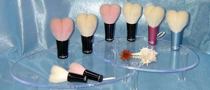 ハート型洗顔ブラシ イメージショット